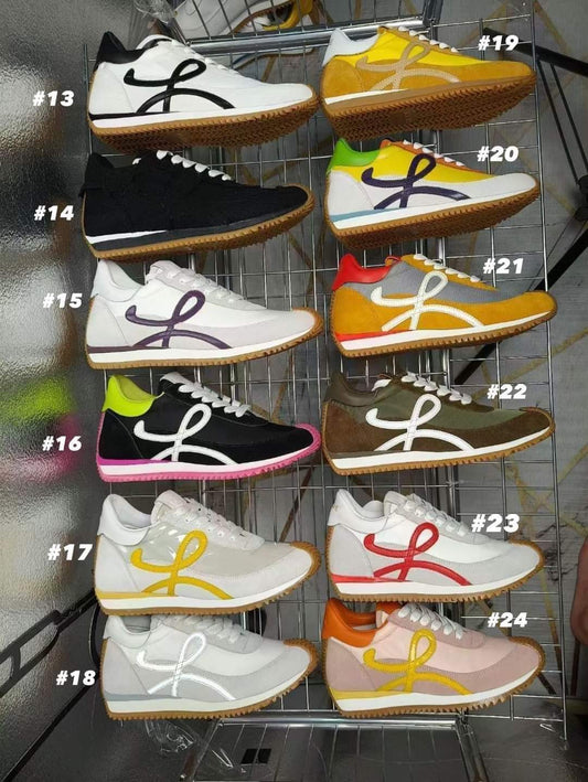 L R shoe