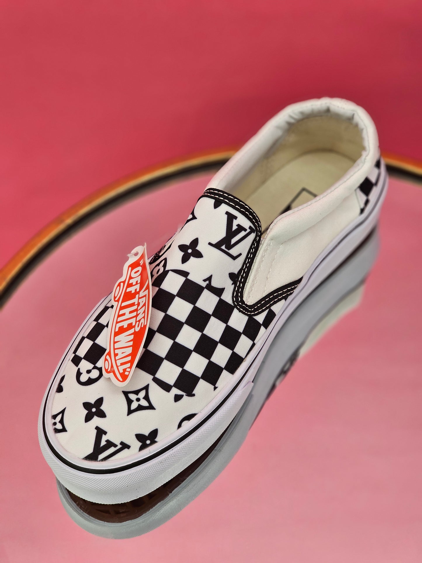 BOUJEE VANS